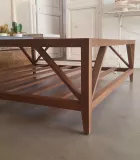 Mesa de centro de madera con balda inferior