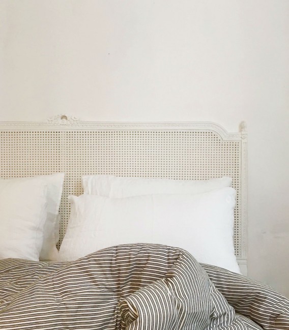Cabecero de cama romántico de haya blanco decape