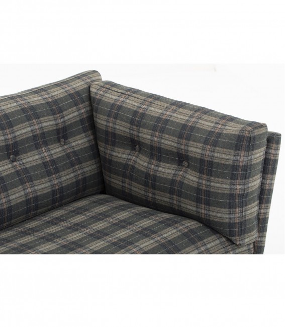 Sofa escocés con respaldo abotonado