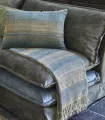 Sofa doble almohadones terciopelo verde y azul