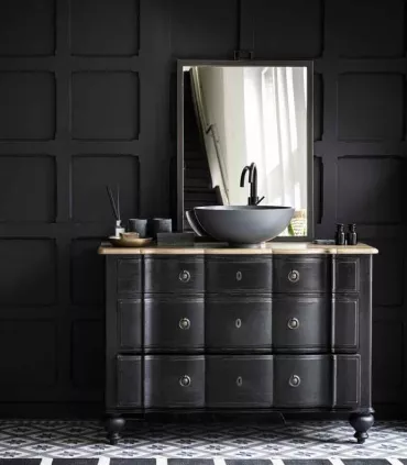 Mueble baño negro estilo flamenco con encimera de fresno